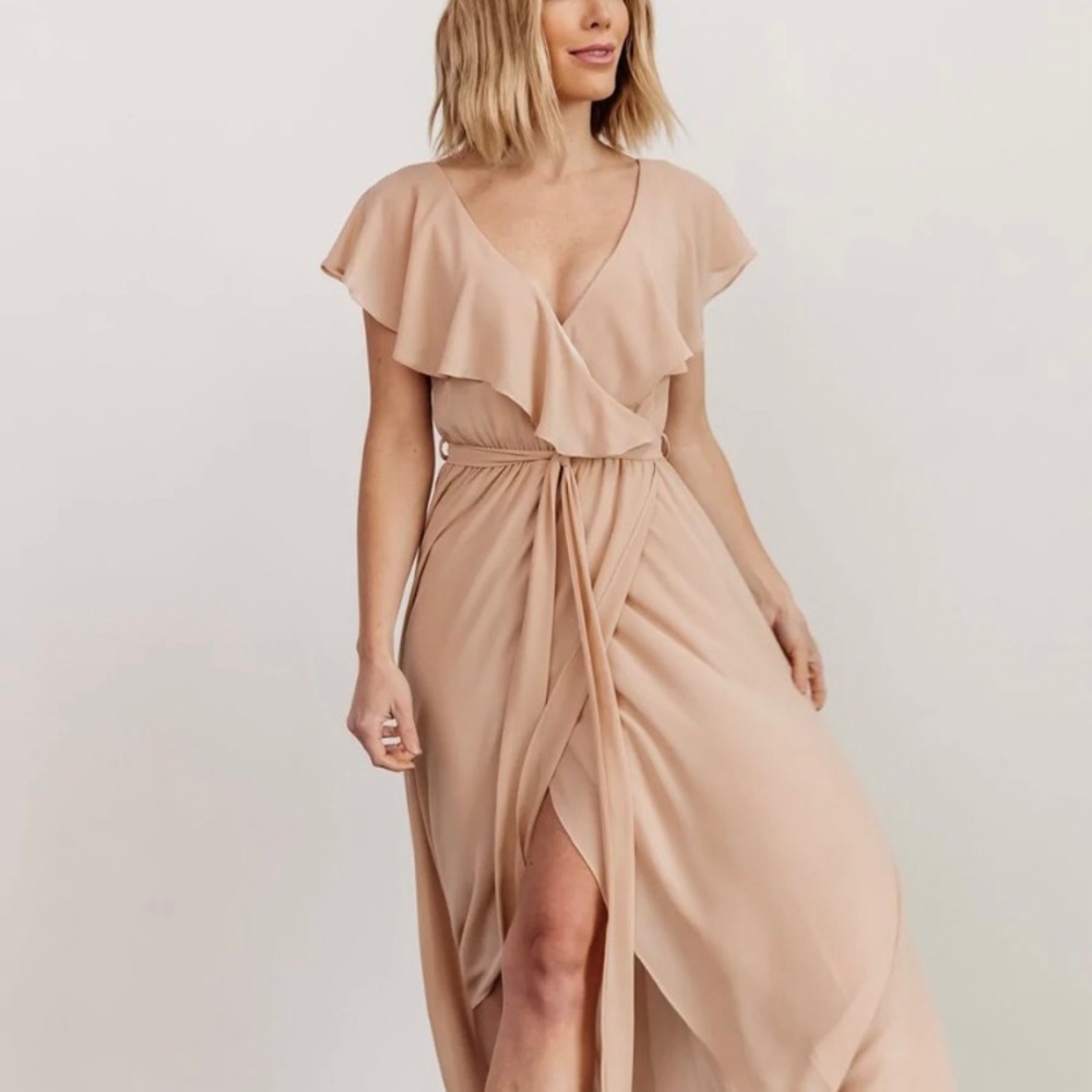 Ordered as a bridesmaid dress for a summer wedding, but it arrived too late.